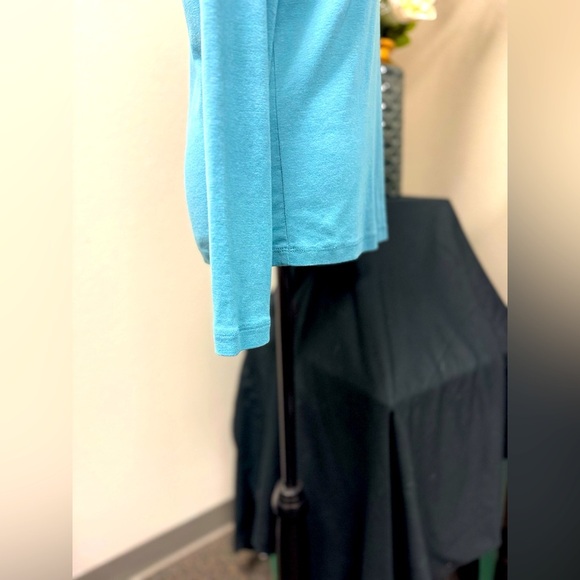 Christopher & Banks Cotton Fitted Teal Long Sleeve Top size Medium - Picture 3 of 9